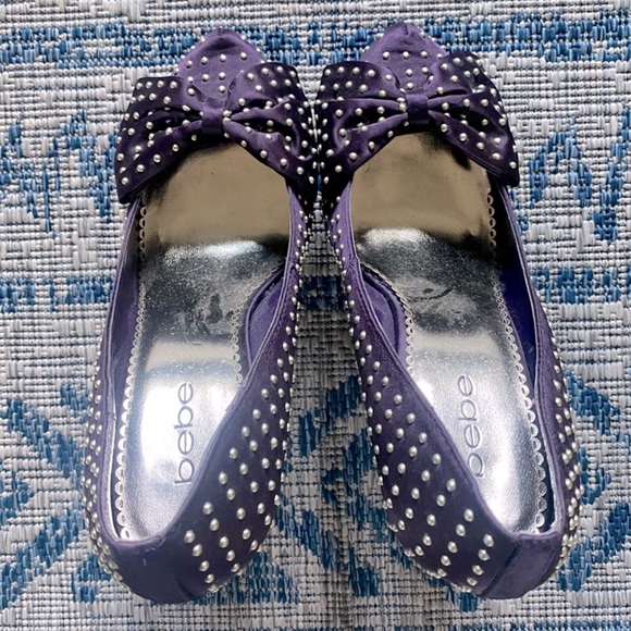 Purple pin-up style shoe with studding detail and bow - Picture 2 of 5